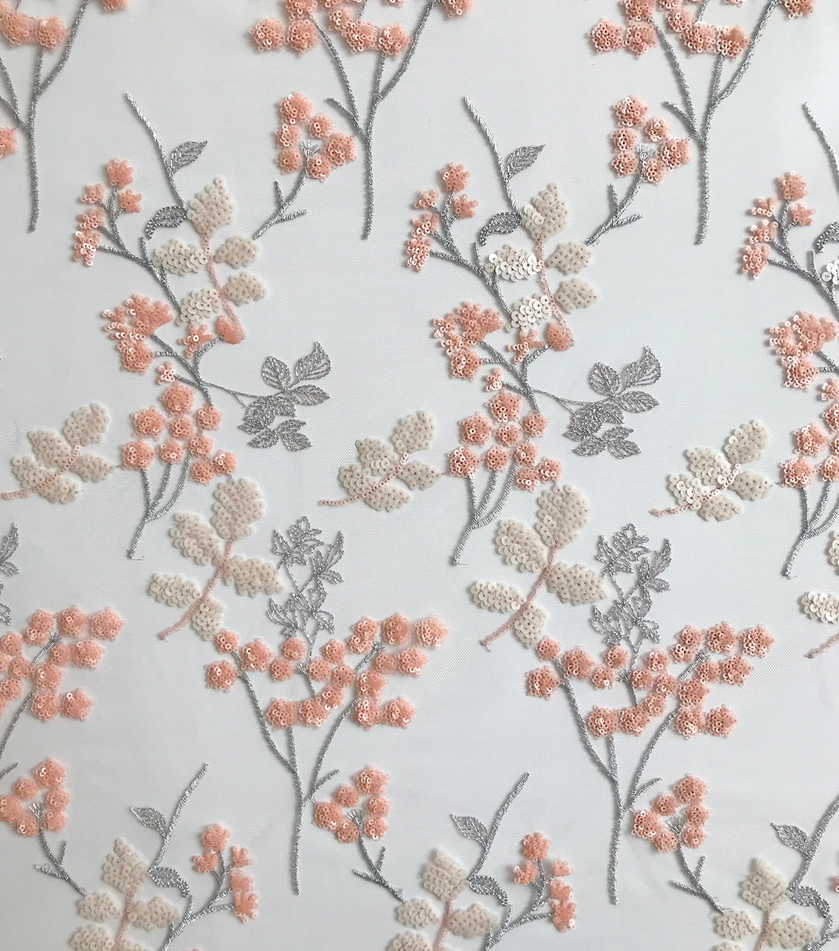 High Quality 100%POLYESTER FASHION PLUM BLOSSOM SEQUIN ON MESH