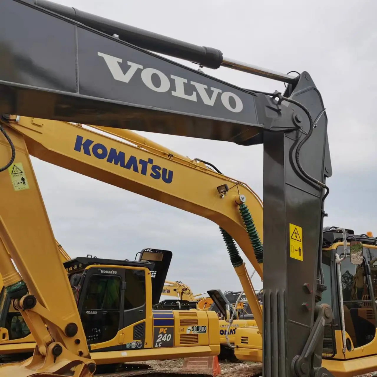 Used Original Excavator Volvo EC210D Hydraulic Excavator Volvo 210 Crawler Excavator