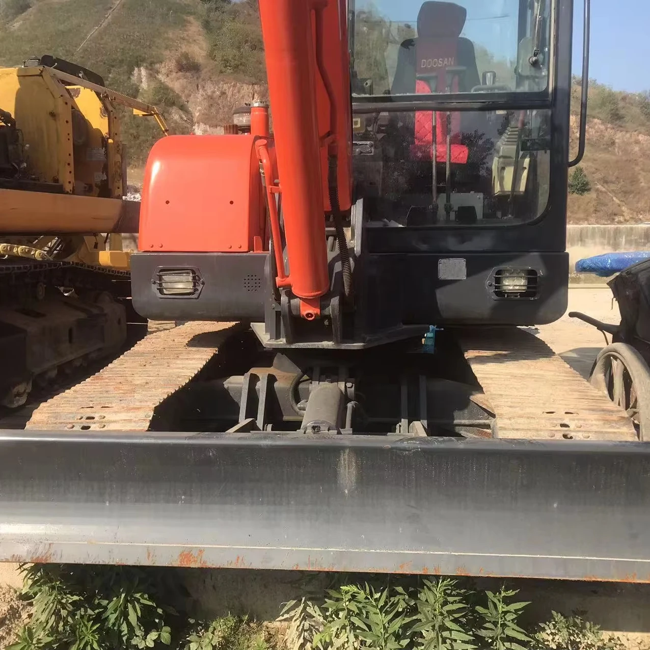 Doosan55 гусеничный экскаватор по заводской цене эффективный Doosan 55 60 75 300 380 подержальный для продажи оригинальный