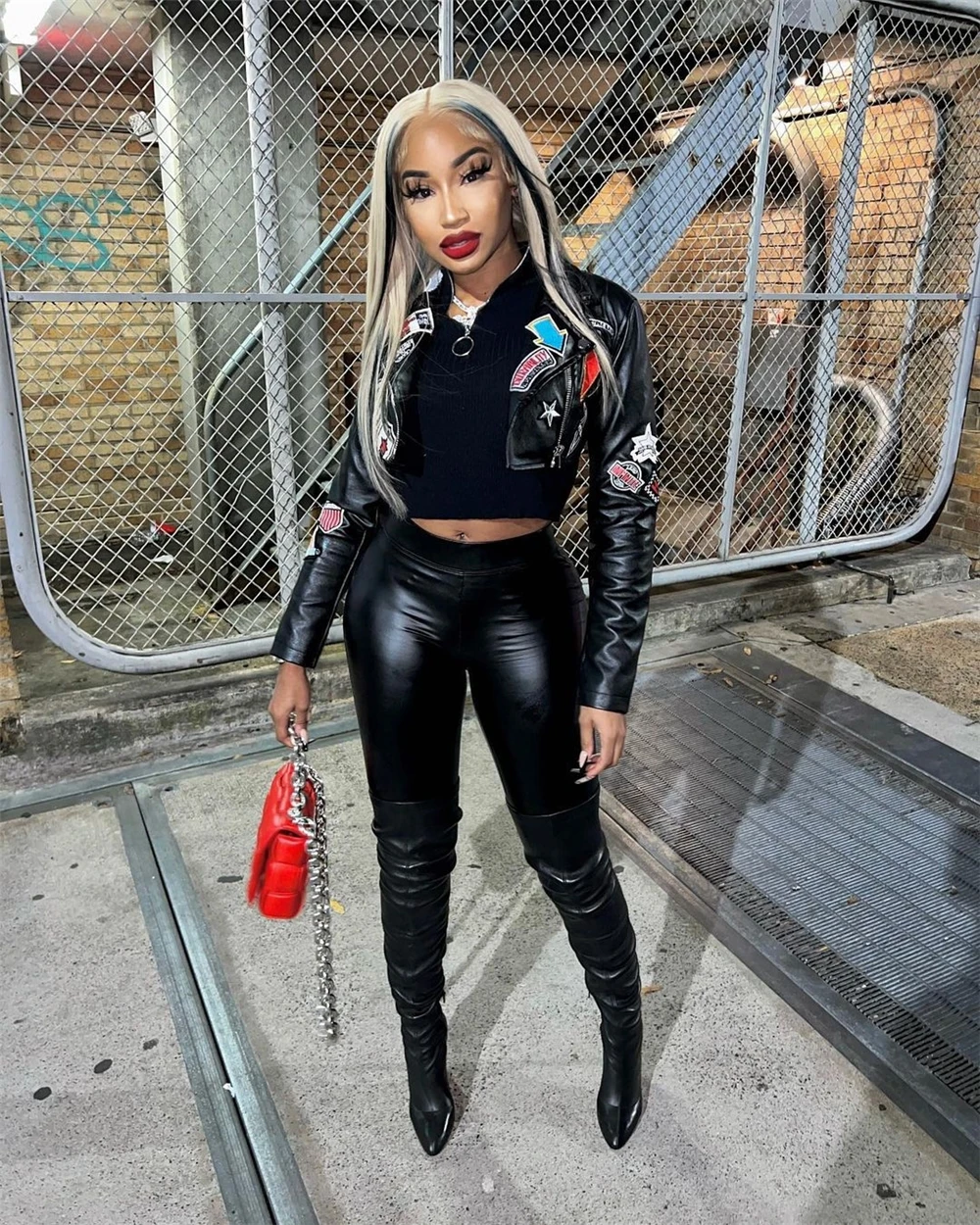 Fall 2023 Women Clothes Faux Leather Biker Jackets For Ladies Pu Leather Cropped Motorcycle Jacket Patches Leather Jacket