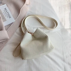 Guangzhou Factory Striped Ladies Fall Winter Bucket Shoulder Purses Pleated Women High Quality Handbag