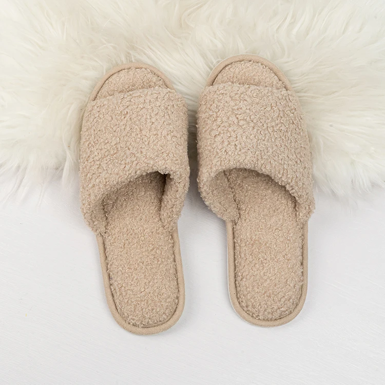 Selling well all over the world spring and autumn customized colors and sizes couple house home slippers