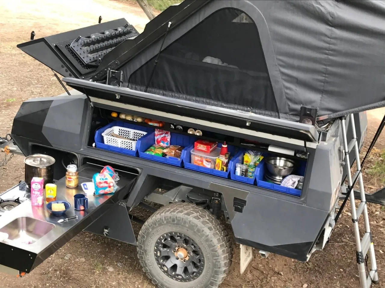 Kinlife 2022 New Design Popular Off Road Camping Trailer Rv Traveling Camper Trailer With Roof Top Tent