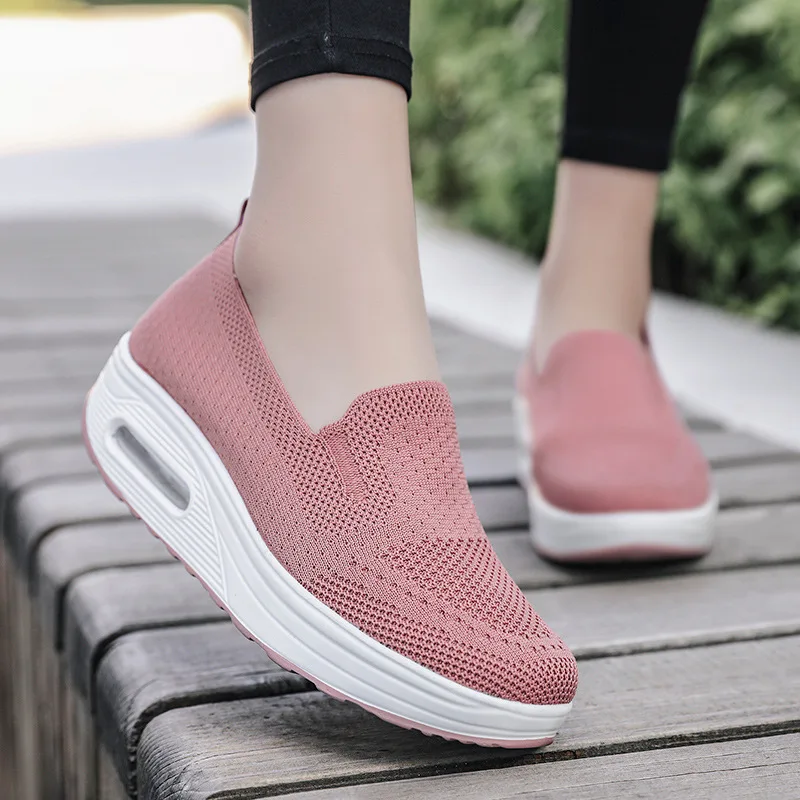 2022 Fashion Knitted Women Slip-on Walking Shoes Fashion Casual Sneakers