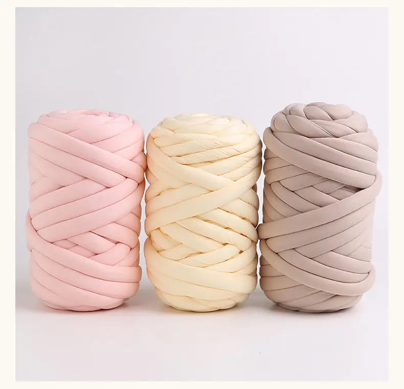 Wholesale Top Super Chunky Knit Roving Yarn Vegan Cotton Tube Thick Yarn For Hand Arm Knitting Blanket