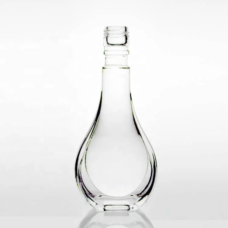 RSG Empty White Fancy Screw Top Mini Water Bottle 750 ml Liquor Spirit Container Small Unique Shaped Luxury Glass Bottle 100 ml