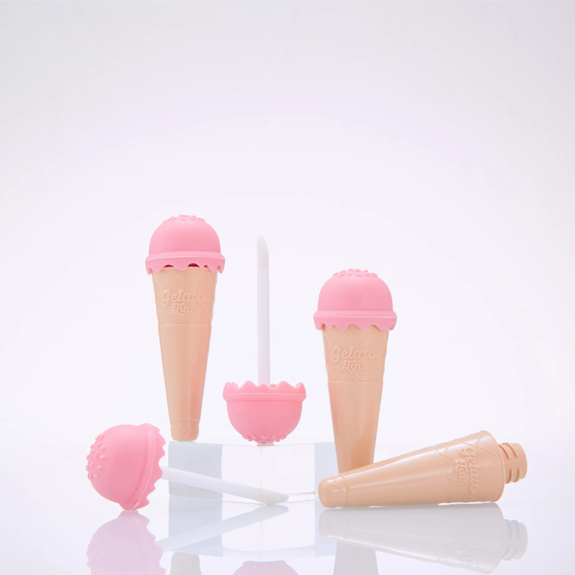SJL Cute Design Hot Selling High Quality Ice Cream Cone Shape Lip Gloss Tube Plastic Cosmetic Empty Lipstick Tube