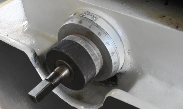 
Small Gear Cutting Machine For Max 6 module Y3150-3 