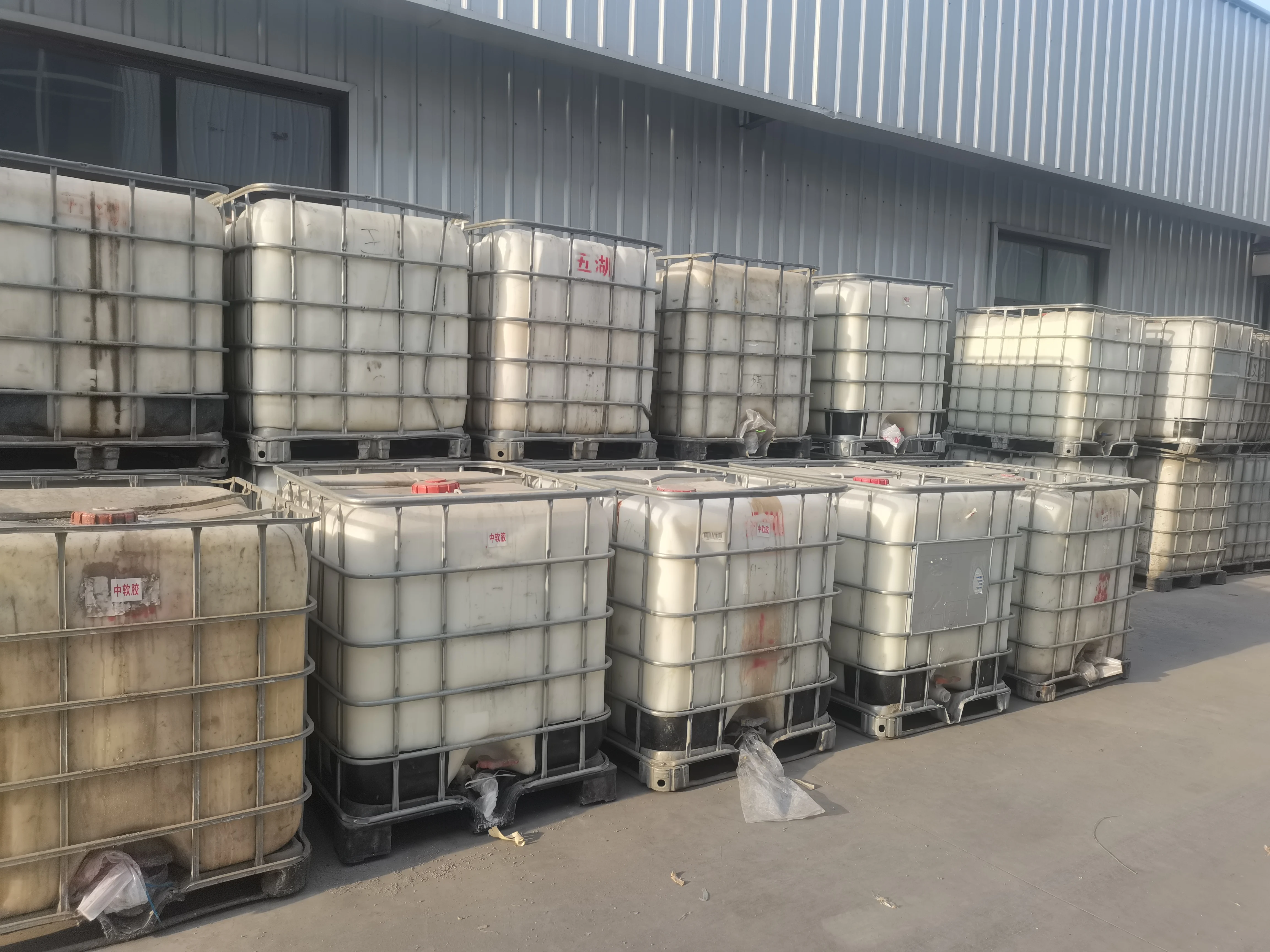 Water based styrene acrylic emulsion liquid polymer resin for fiberglass mesh