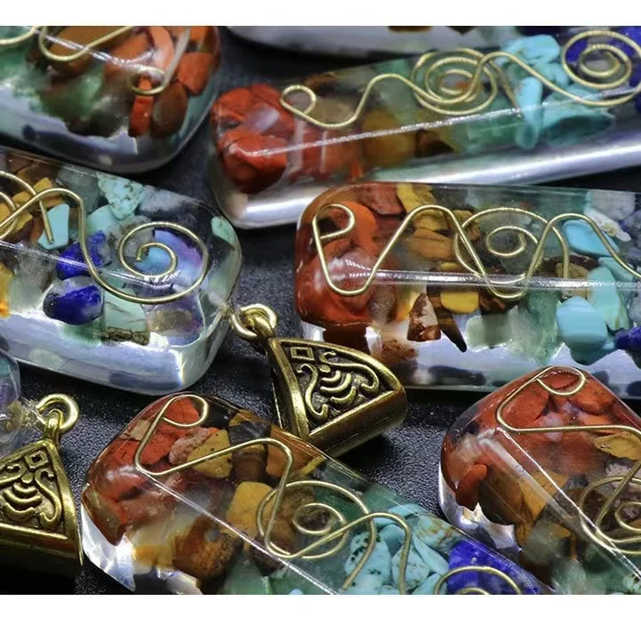 Wholesale Reiki Colorful Healing Stone 7 Seven Chakra Orgone Energy Pendulum Amulet Crystal Pendant Necklace