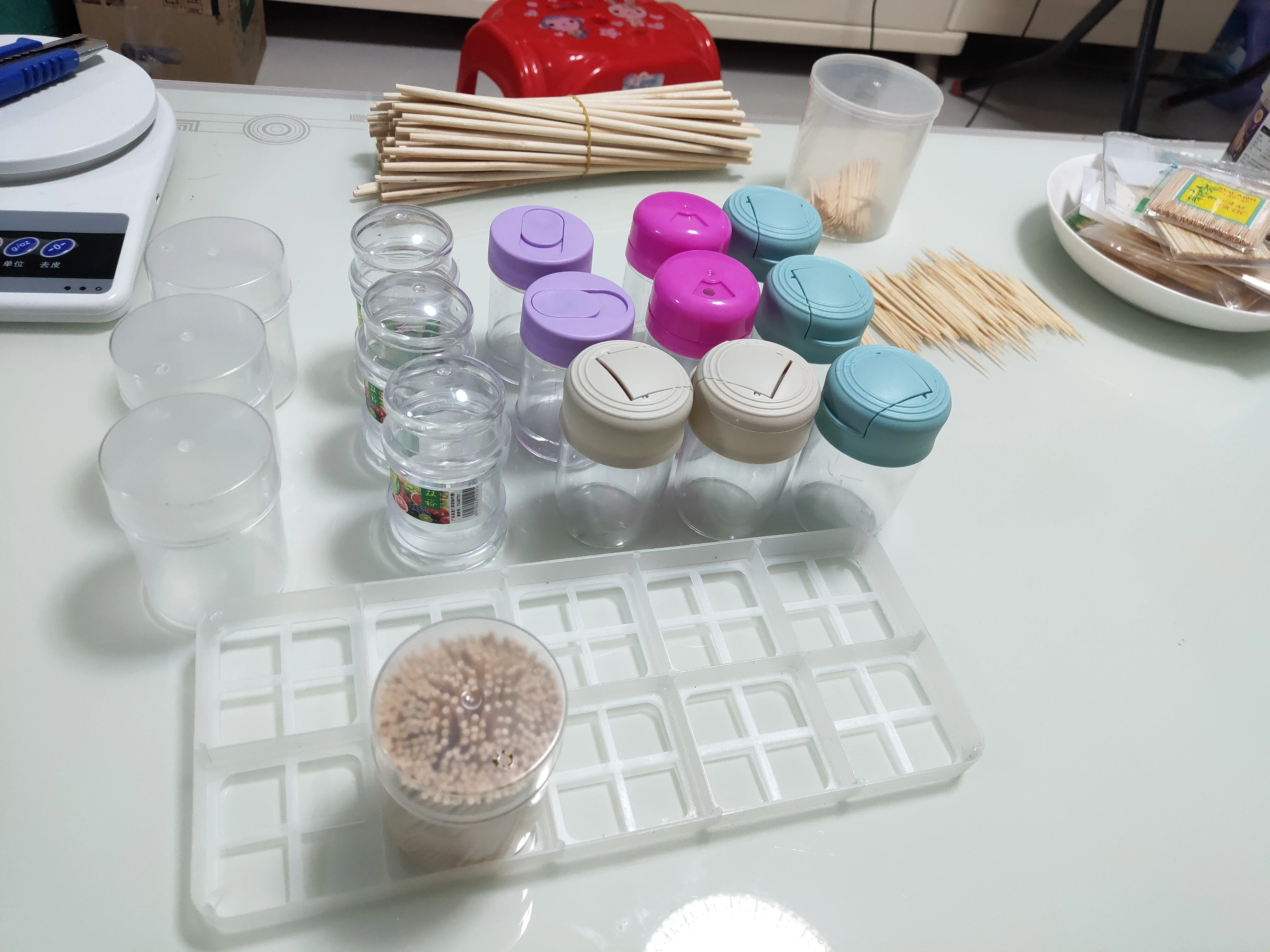 OEM LOGO  Disposable Double Point bamboo toothpicks wood toothpicks with plastic bottle