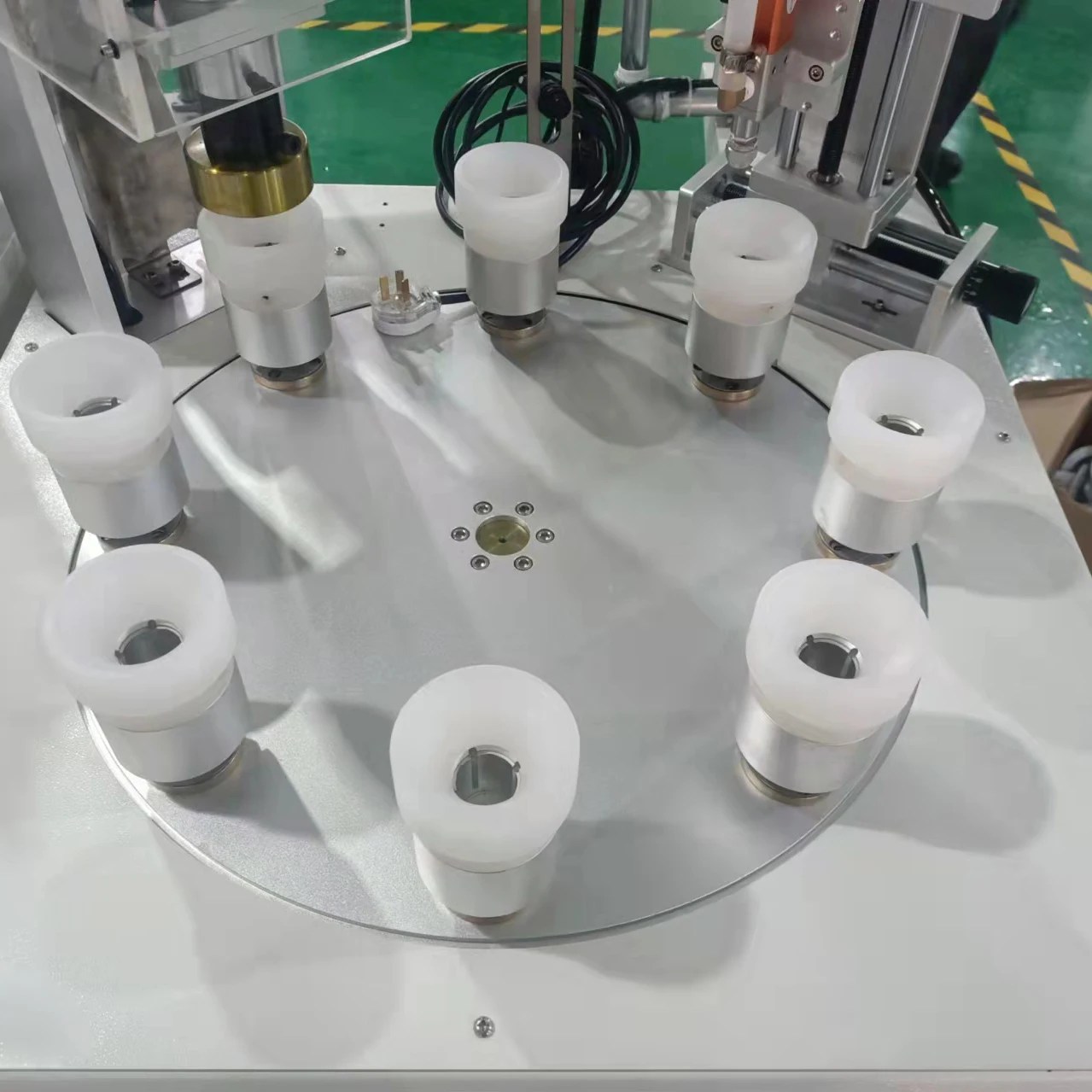 China Supplier Cheap Automatic Robot Punching Board Glue Dispensing Machines For Led Bulbs LED bulb machine