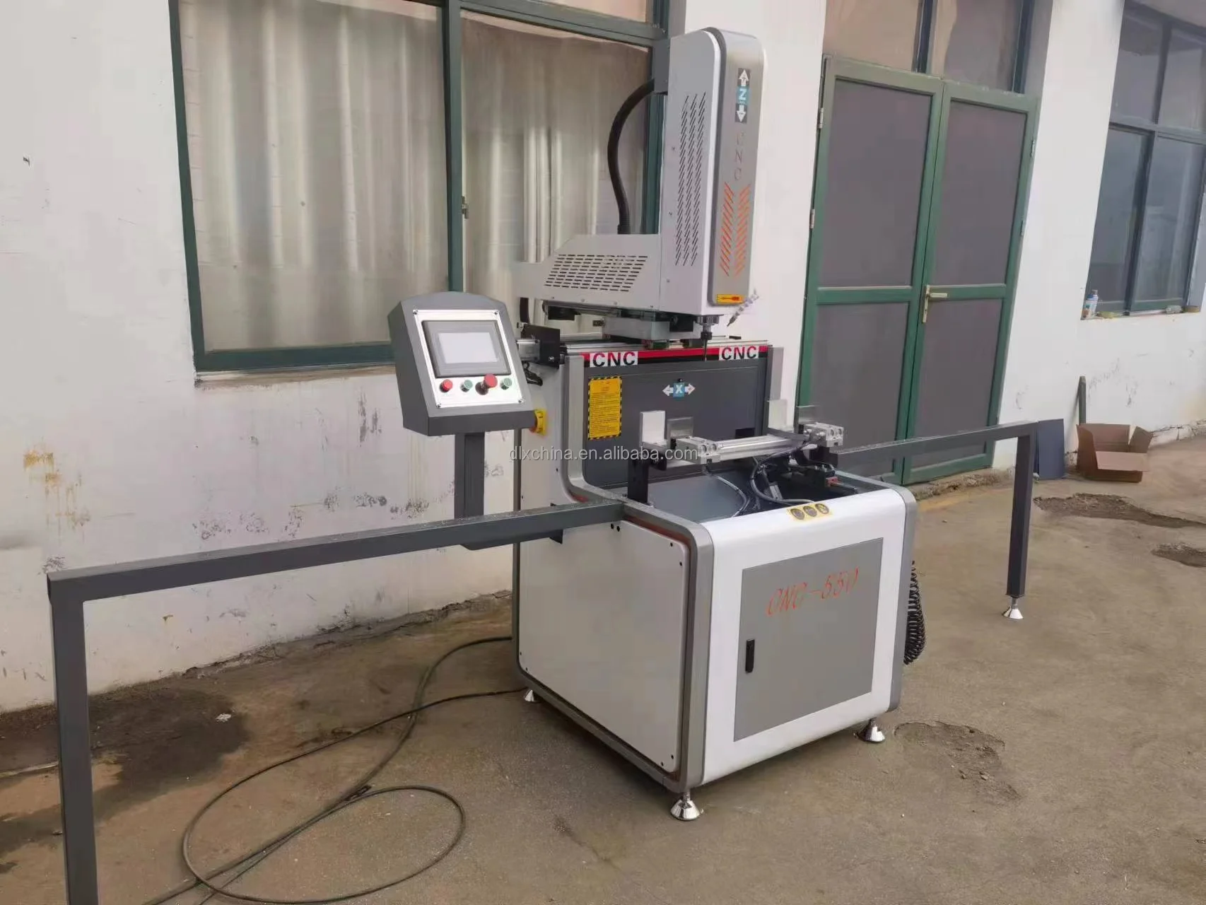 ALUMINIUM & PVC 3 AXIS CNC MILLING MACHINE CNC COPY ROUTER