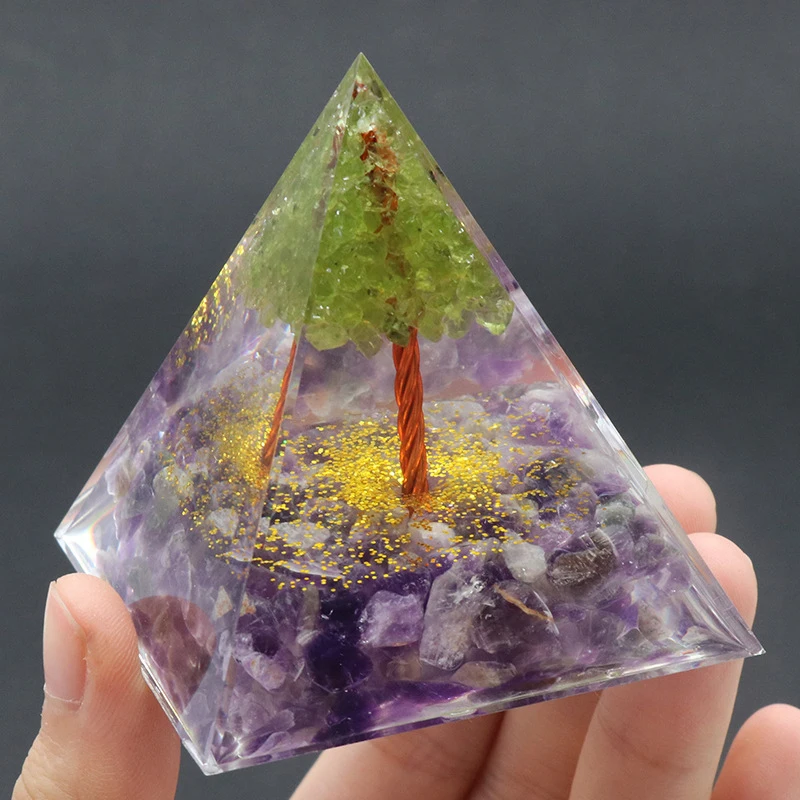 Custom Polished Amethyst Crystal Resin Pyramid Folk Crafts Gemstone for Feng Shui Spiritual Gift Fashionable Resin Pyramid