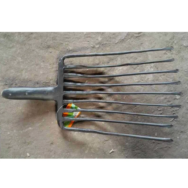 carbon steel garden fork hoes with wooden handle 3 prong