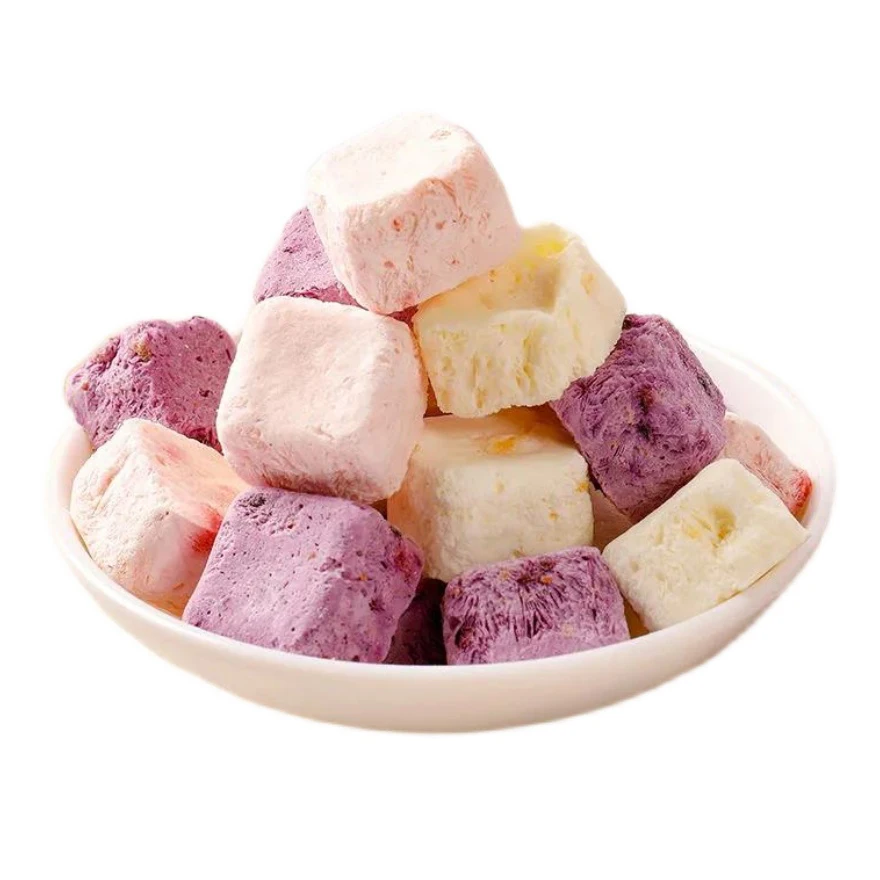 Wholesales Halal bulk hot sell healthy low-fat diet food casual snacks Crispy freeze dried yogurt fruit cubes