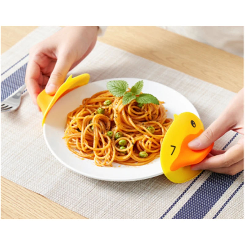 Family Essentials Non toxic and tasteless 100% food grade cute duck oven mitts