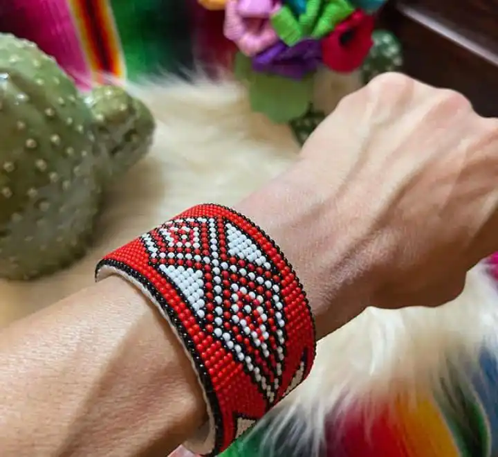 Premium Western Fashion Beaded Bracelet with Pearl Stylish Bangles for Fashion Lovers Available for Wholesale