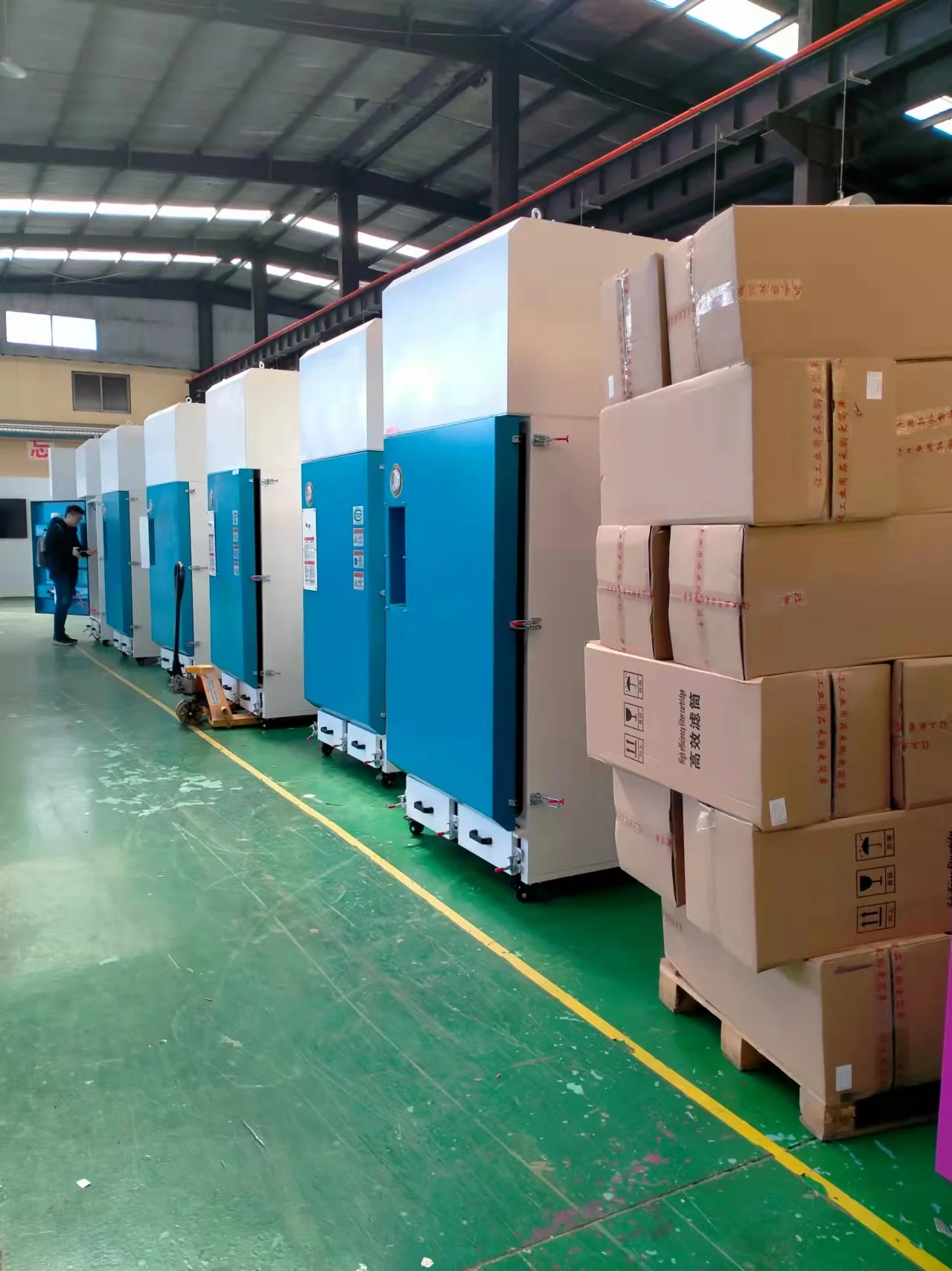 hot sell plasma extractor laser cutting smoke filter with automatic pulse jet cleaning