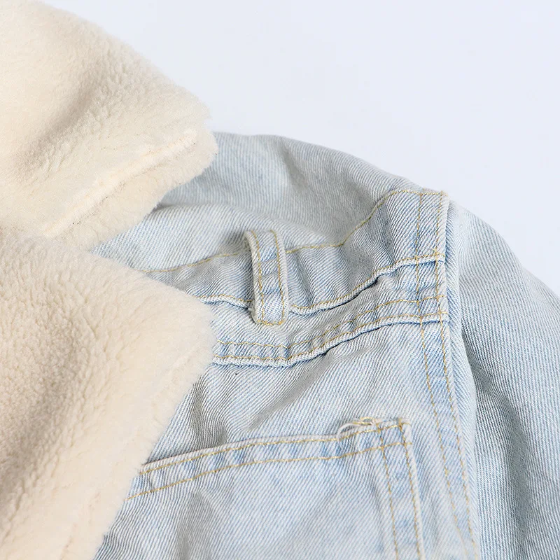 Женская куртка из джинсовой ткани синяя укороченная шерсти с мехом контрастная джинсовая свободного покроя для девушек и женщин зима 2022