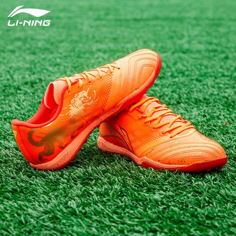 2022 New Men Non Slip Professional Soccer Boots Sneakers Toe Football Shoes Breathable Sports Shoes Football Boots