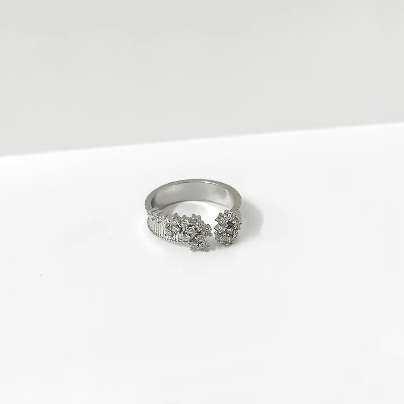 Sunken Babysbreath Textured Gold Rings Cluster CZ Stone Irregular Star Rings for Women French Wide Ring Adjustable