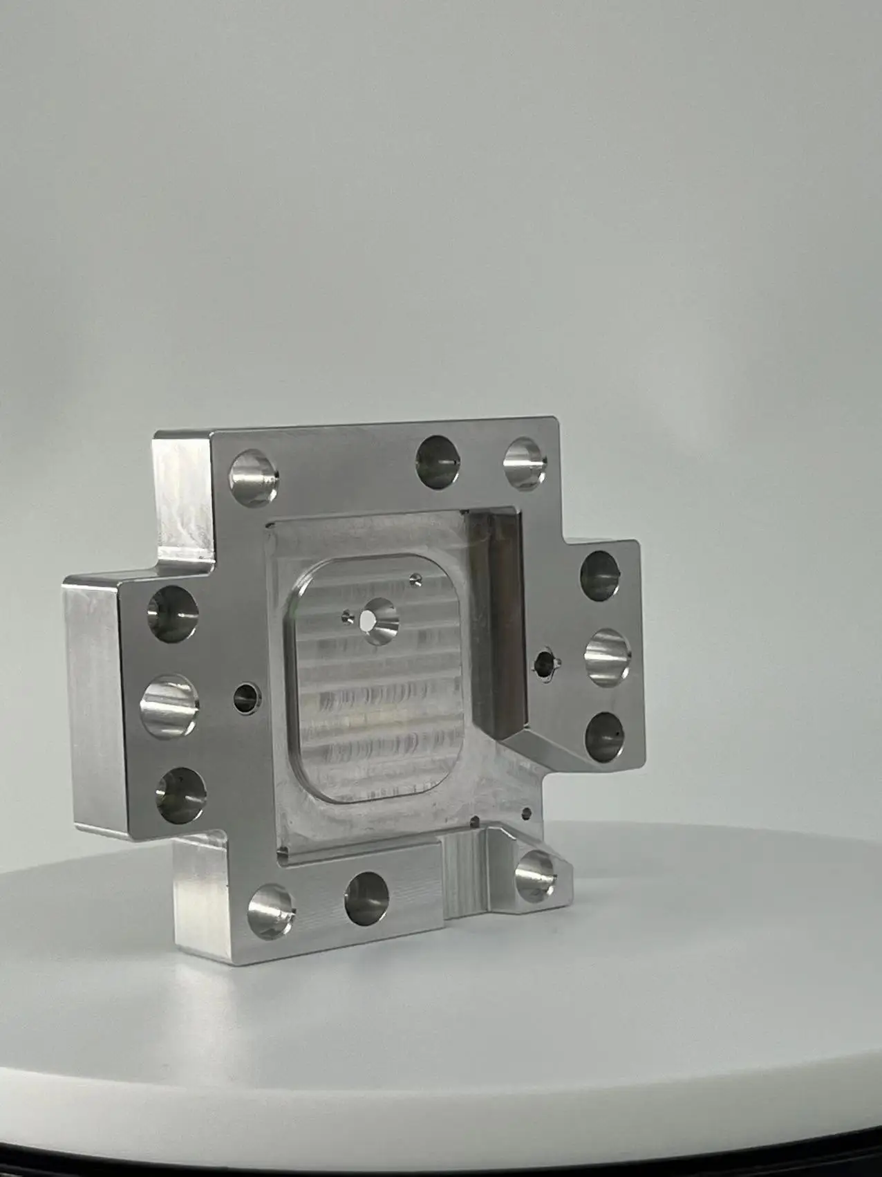 China 5 Axis CNC Machining Center High Strength Agricultural Tractor Machines Spare Parts