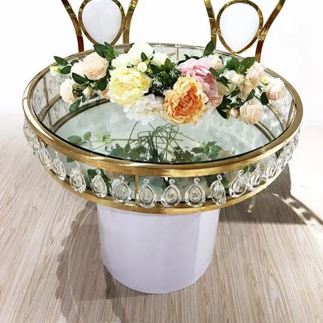 
Beautiful stainless steel gold decorate acrylic crystal wedding cake table 