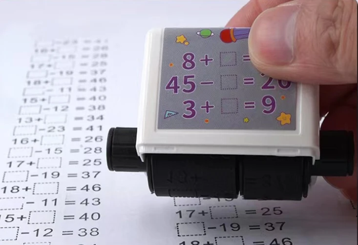 2023 reusable educational mathl Rolling Stamp Addition Subtraction Multiplication Division Seal Arithmetic Artifact Math Roller
