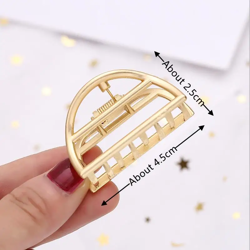 Wholesale Japanese Korean Metal Hairpins simple women bath Gold catch back head grab geometric alloy hair Claw Clips