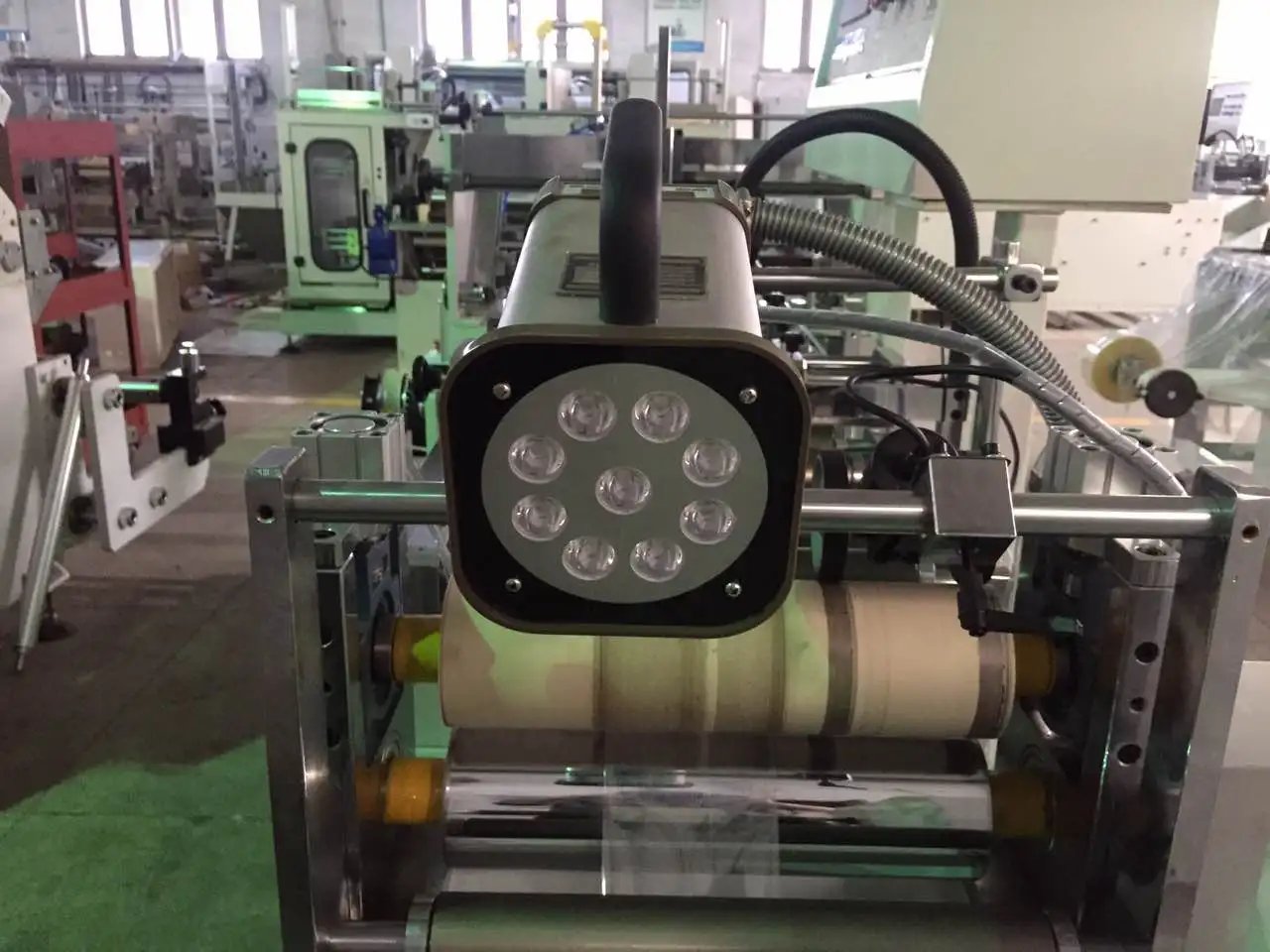 BOPP PVC Pet Shrink Sleeve Center Sealing Bag Making Machine