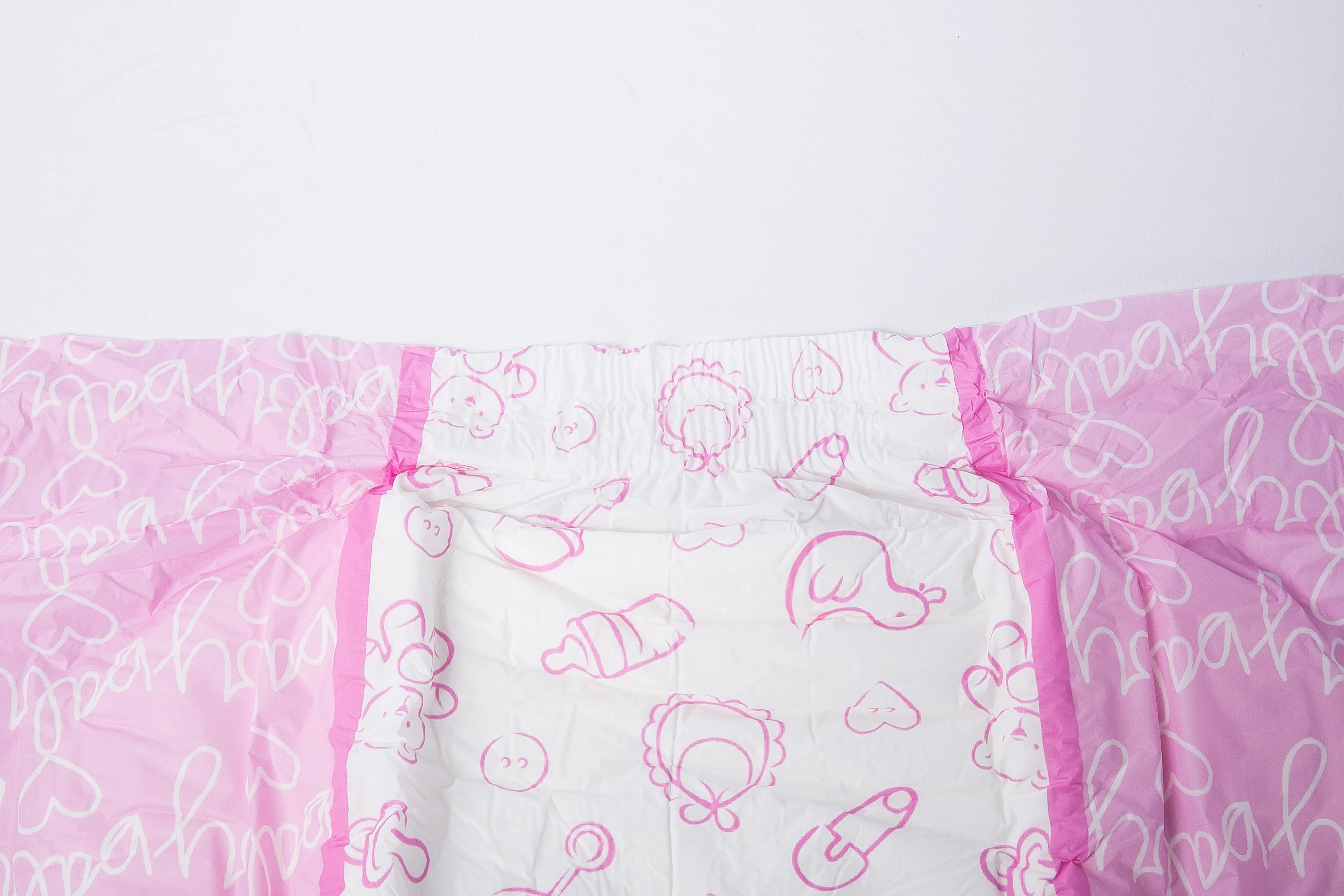 Breathable Pe Film Free Sample Test Waterproof Custom Print Ultra Thick Adult Diaper In Pink
