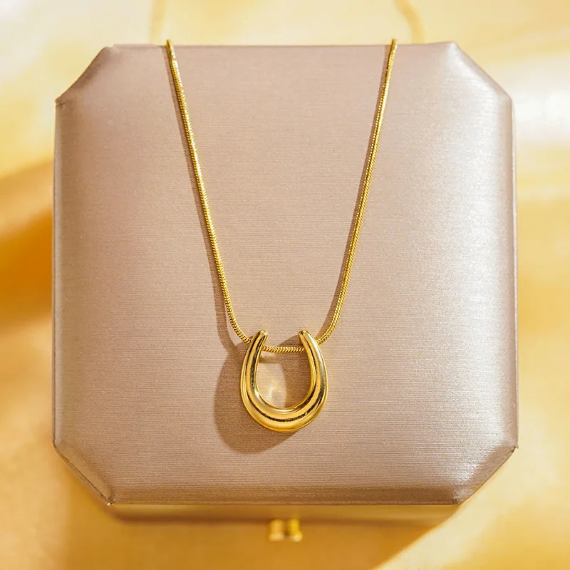 Wholesale Collier Stainless Steel Gold Plated Snake Chain Chunky U Shaped horseshoe Necklace Pendant Jewelry Necklaces