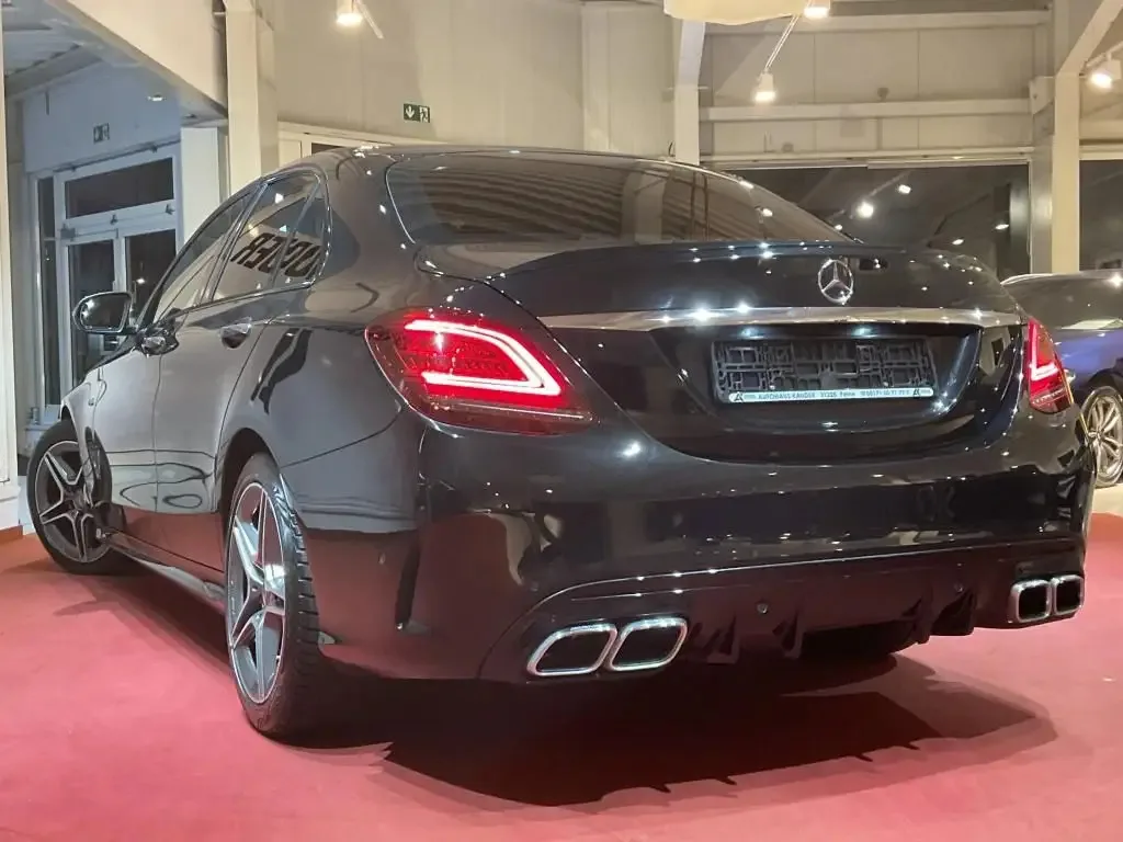Доступный чистый использованный Mercedes-AMG Benz C-Class C43 AMG 4Matic 9G-TRONIC доступен для доставки