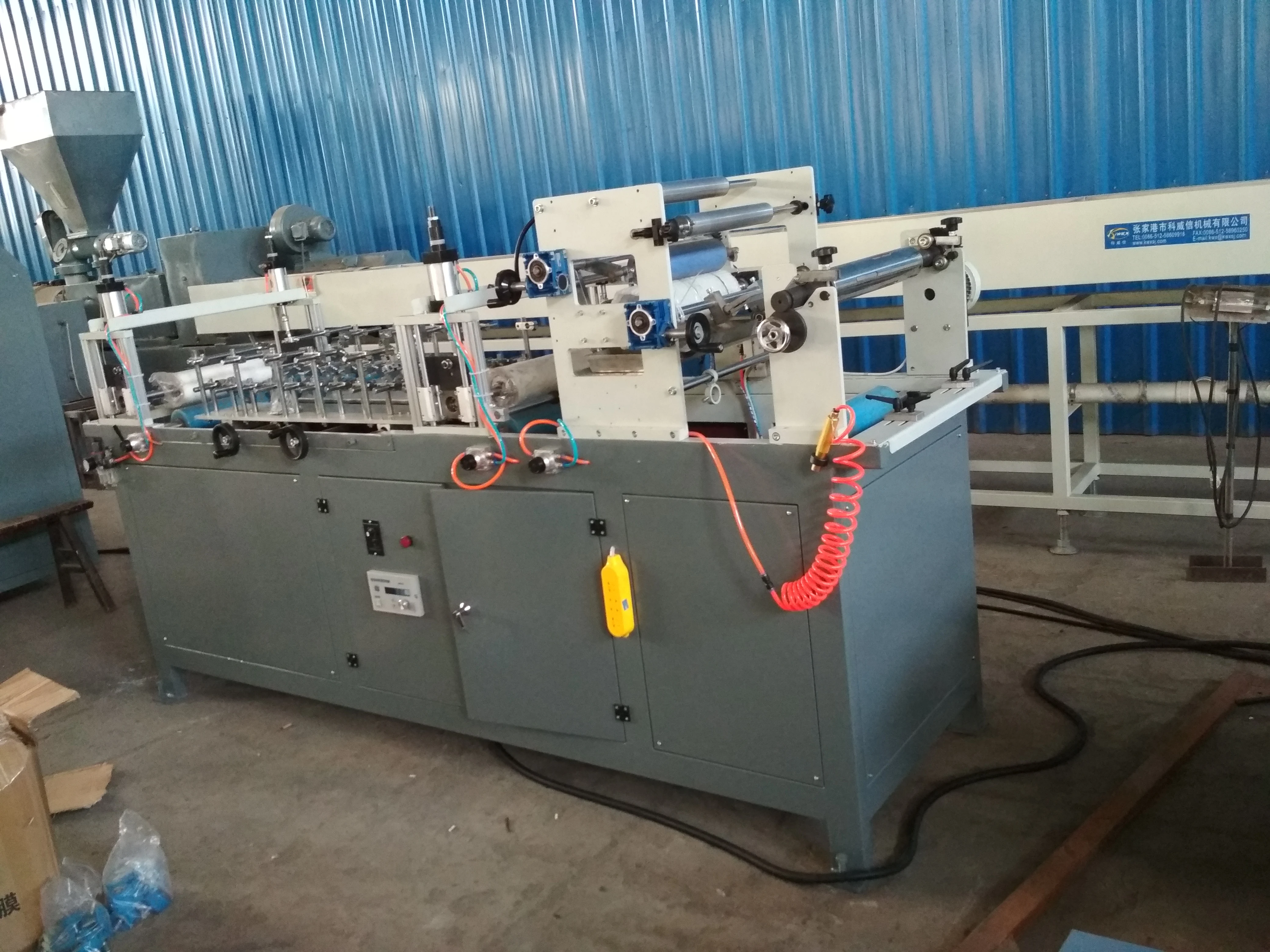 Wood Plastic Composite profile extrusion extruding extruder machine with hing quality