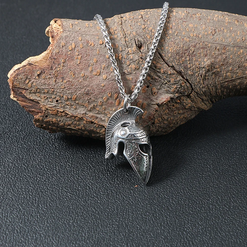 MECYLIFE Roman Battle Warrior Helmet Pendant Necklace Stainless Steel Spartan Helmet Necklace