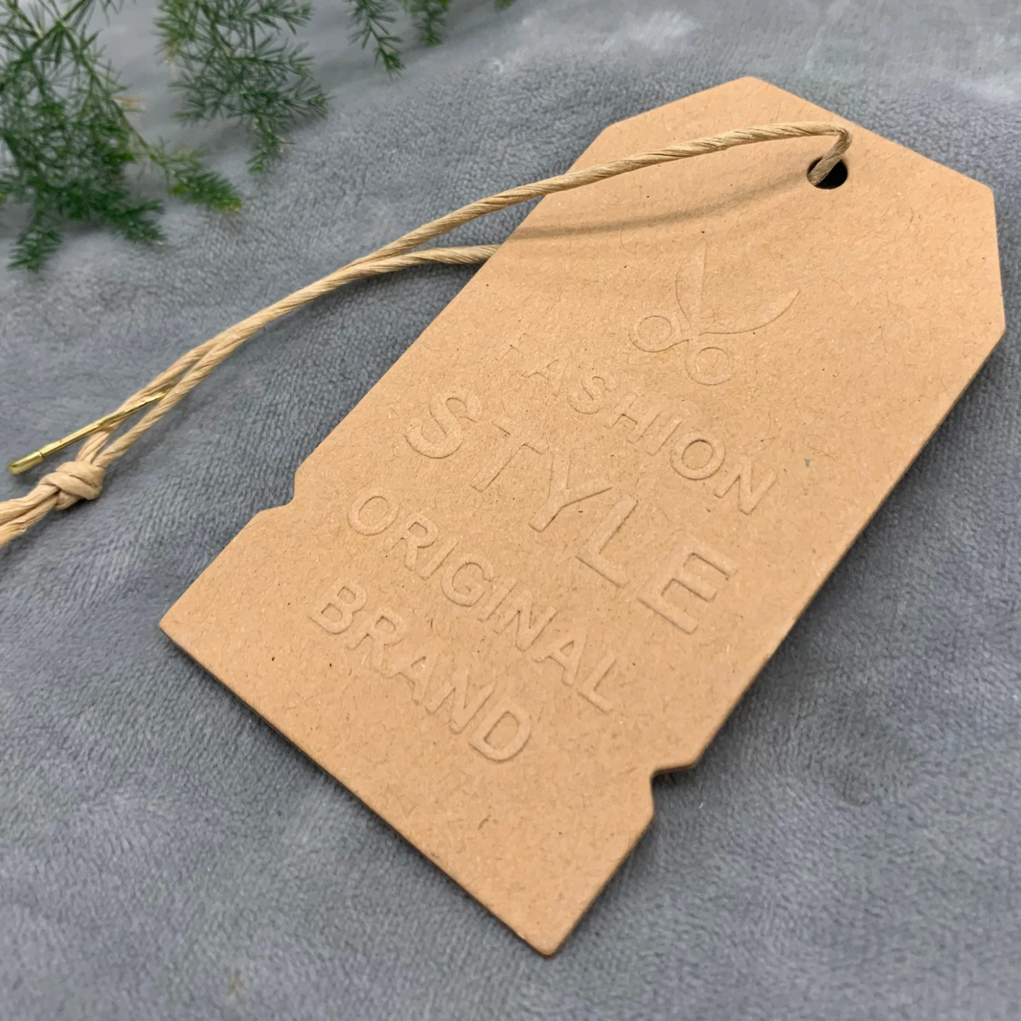 Custom Luxury Garment Hanging tags with Free Slings Special Swing Paper Product Socks tag Kraft Folding Hang Tags for Clothing