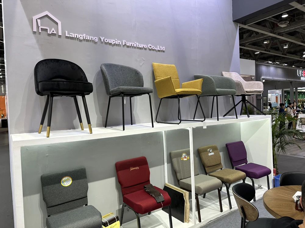 Стулья для зрительного зала оптовая продажа сложенные Silla de iglesia церковная металлическая театральная мебель с тканевым материалом стул церкви