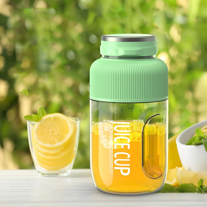 Large capacity juicing refill cup with charging cable Portable car outdoor juicing cup