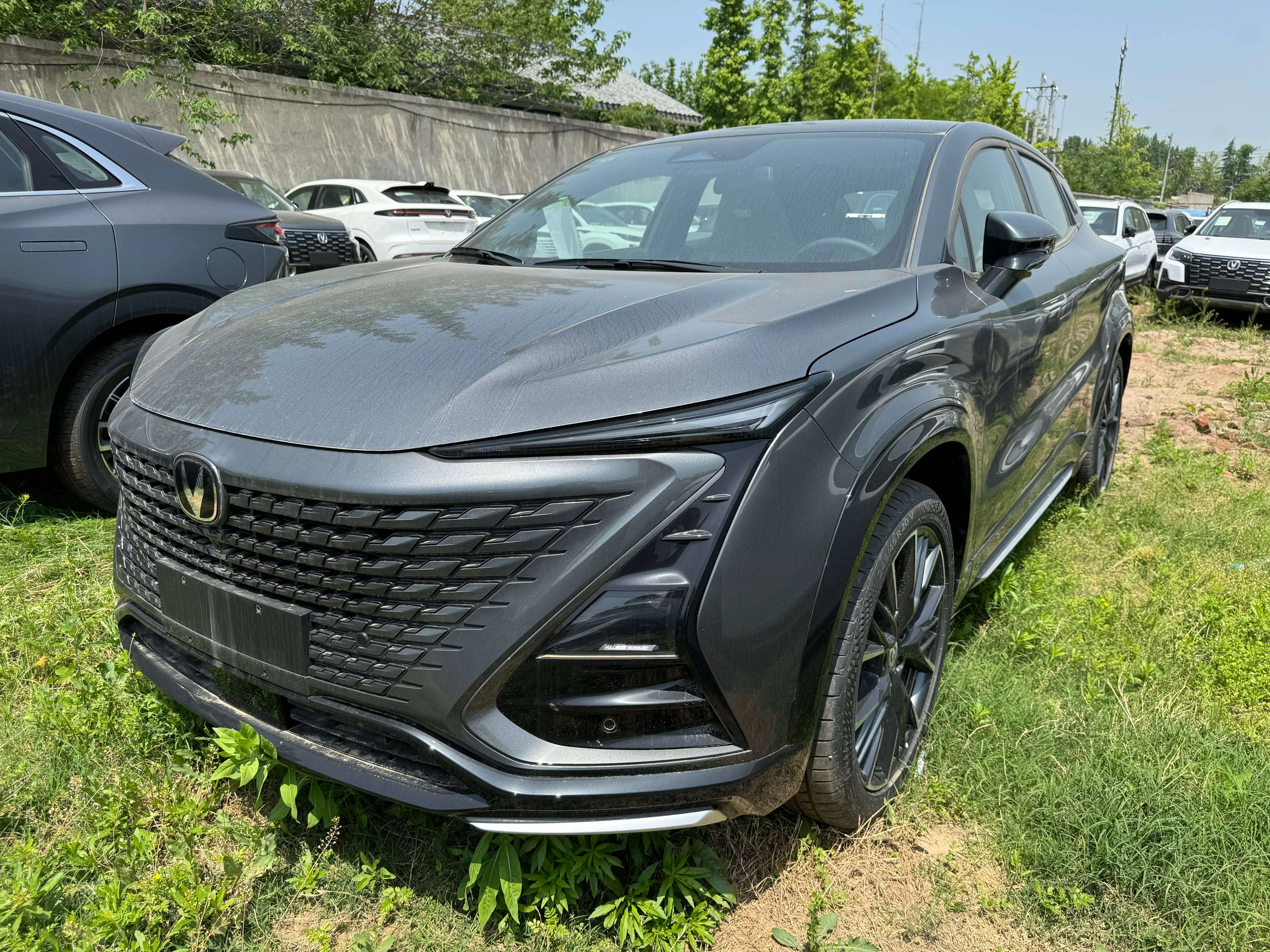 CHANGAN 2024 второго поколения UNI-T внедорожник 5-дверный 5-местный бензиновый автомобиль 1 5 т (FWD) Euro VI Emission Лидер продаж