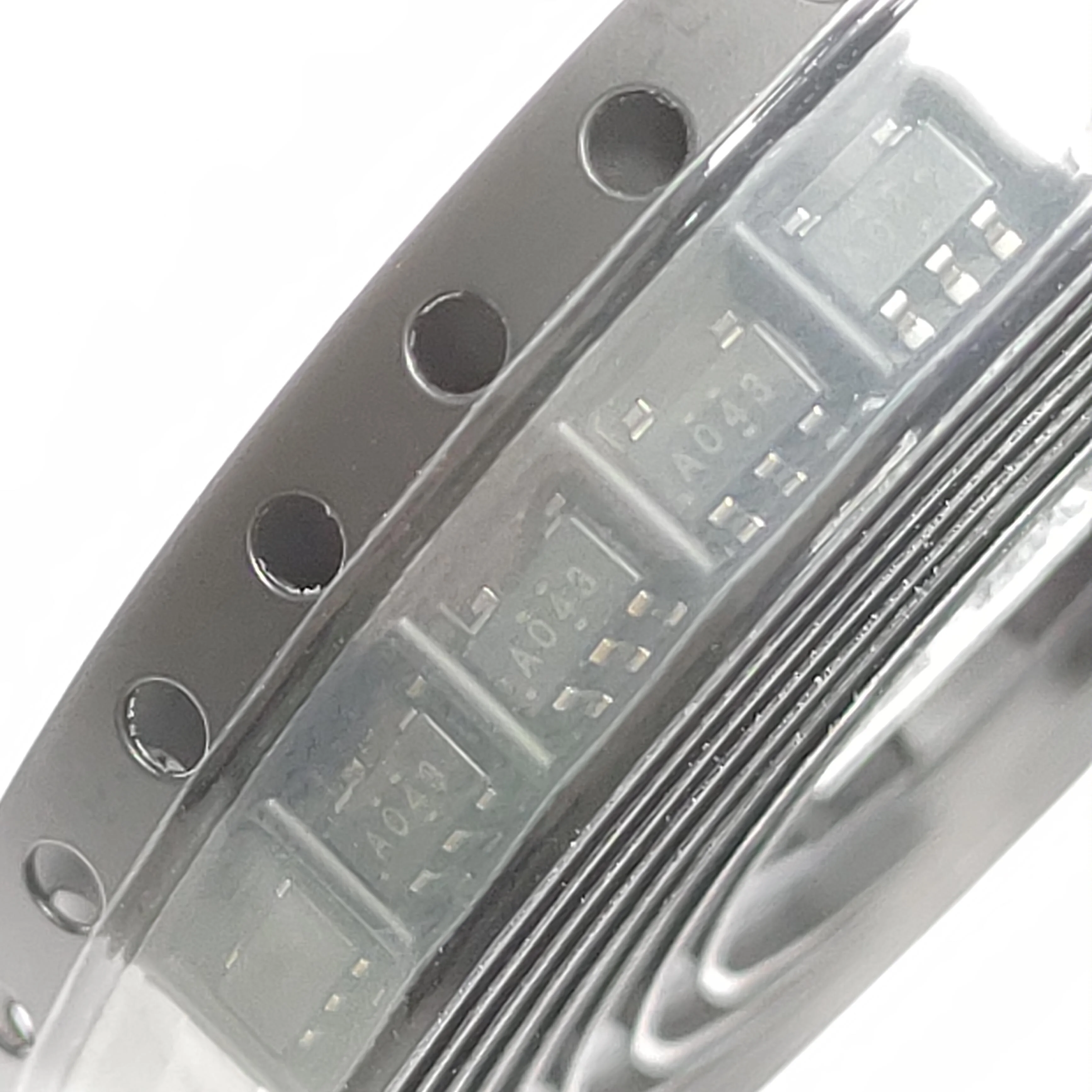 FC3215AN 32 768 K-C5NN60KC5 кГц 20ppm с украшением в виде кристаллов 12.5pF 60kOhms 2-SMD без