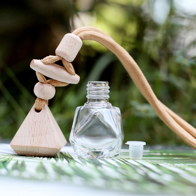 Factory hot sale car hanging type perfume pendant essential oil diffuser glass perfume bottle