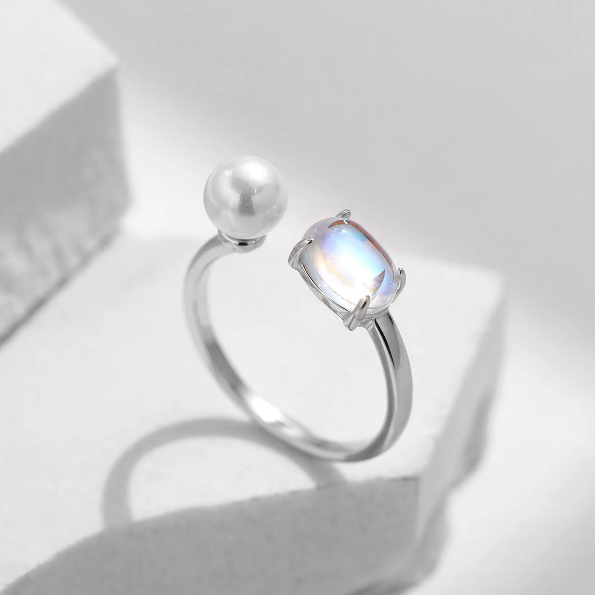 S925 sterling silver French style Shijia crystal pearl ring, female actress elegant moonlight stone adjustable ring