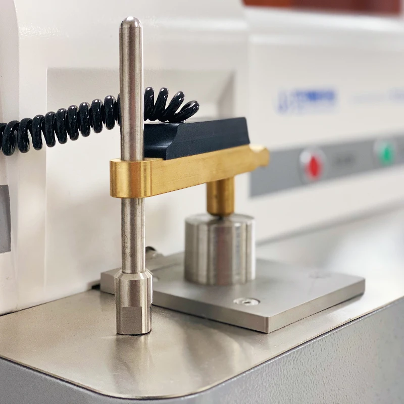 Ferrous metal spectrometer for cast iron