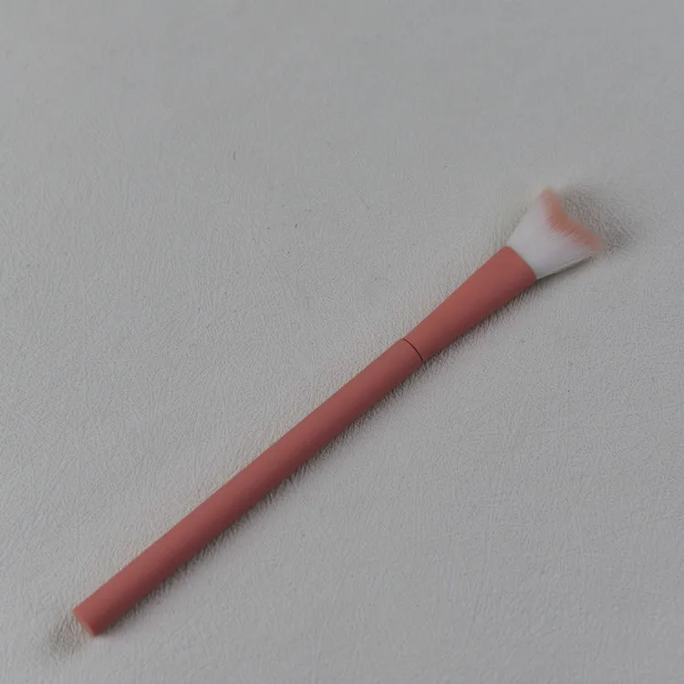 OEM Private Label Makeup Spoolie Brushes Eyelash Extension Cleaning Brush Synthetic Fiber Curved Bristles Lash Clean Swoop Brush