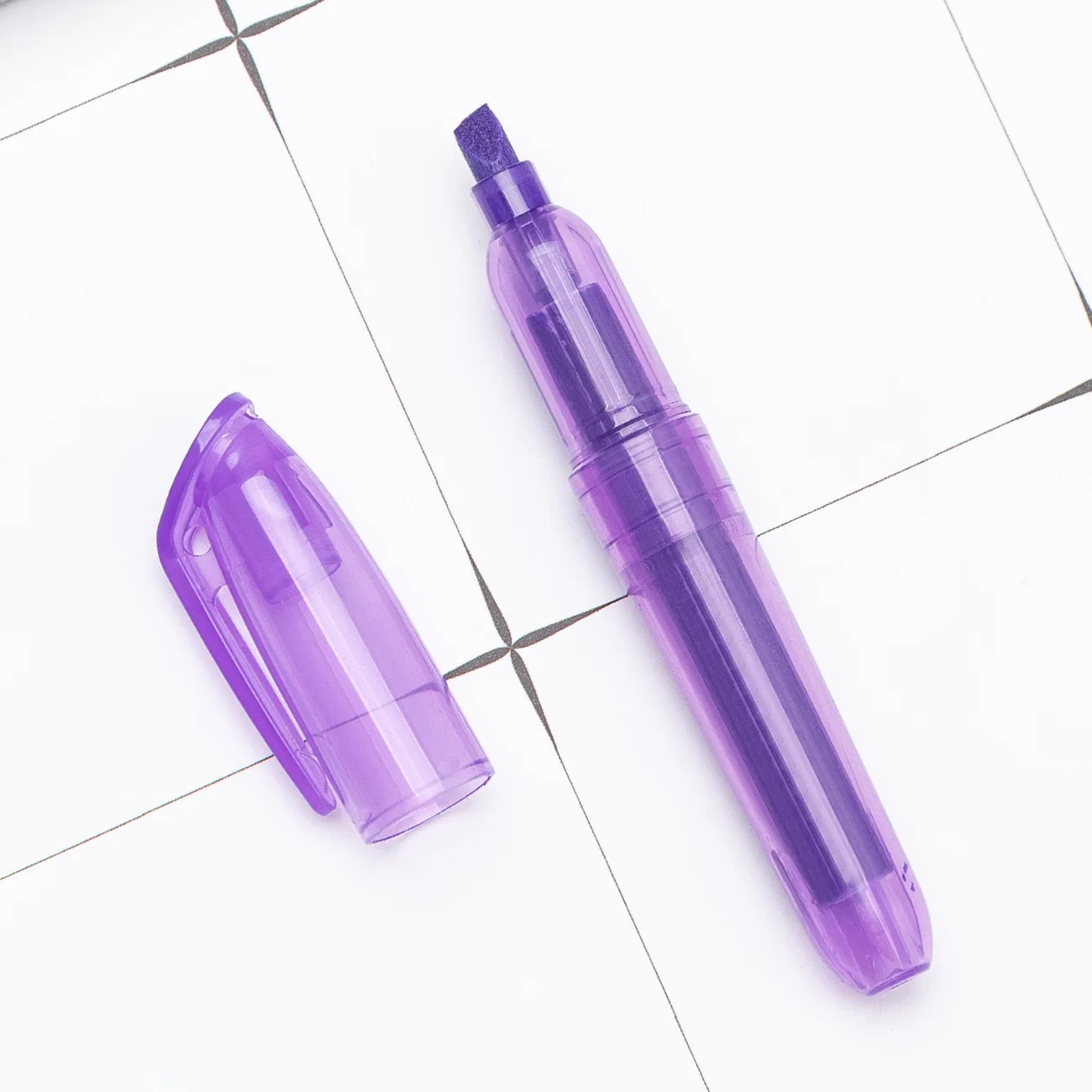 Plastic Highlighters Students use colored single-head highlighters to highlight and mark the graffiti ledger marker