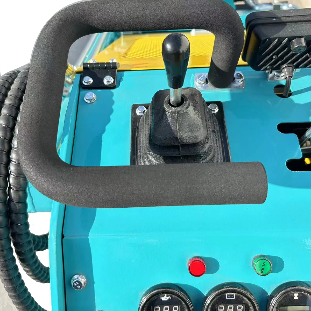 Mini Skid Steer Loader for Woodworking Machinery
