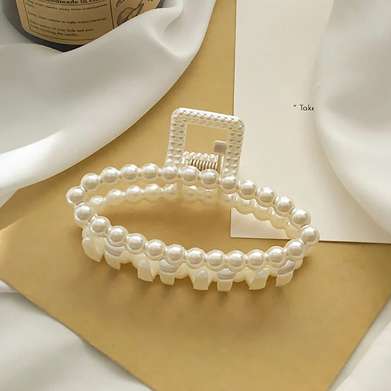 Custom Korean style hollow out hair decorations resin geometric hair clip white pearl hair claw for girls