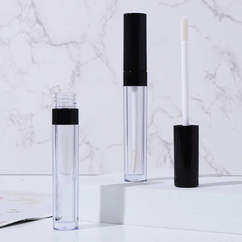 Custom Round Cute Lip Gloss Bottle 5ml Empty Lip Gloss Tubes 5 ml With Band