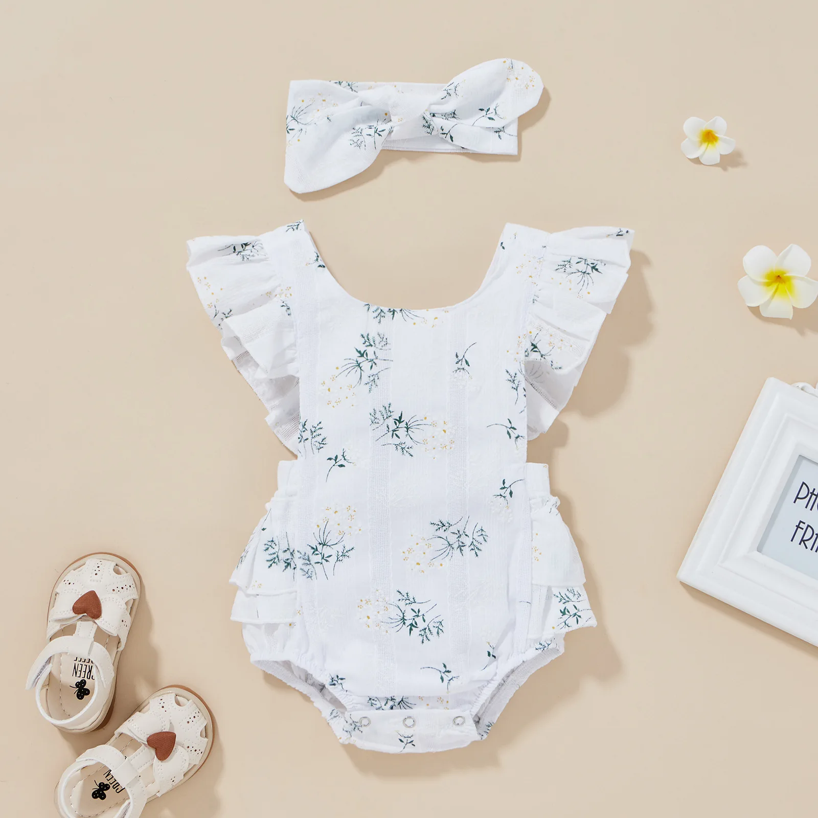 Wholesale Baby Girls Clothes 3M to 24M Summer Ruffle Sleeves Floral Vintage Infant Girls Rompers